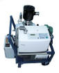 Halvautomatisk utrustning för vakuum-pumpning och läcksökning. 